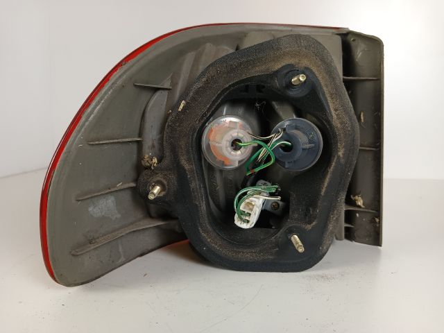 bontott TOYOTA COROLLA Jobb Külső Hátsó Lámpa