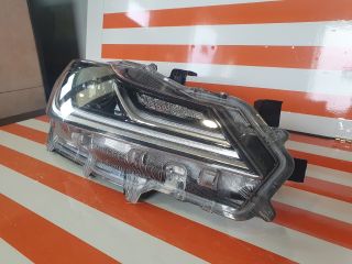 bontott TOYOTA COROLLA Jobb Ledes Fényszóró