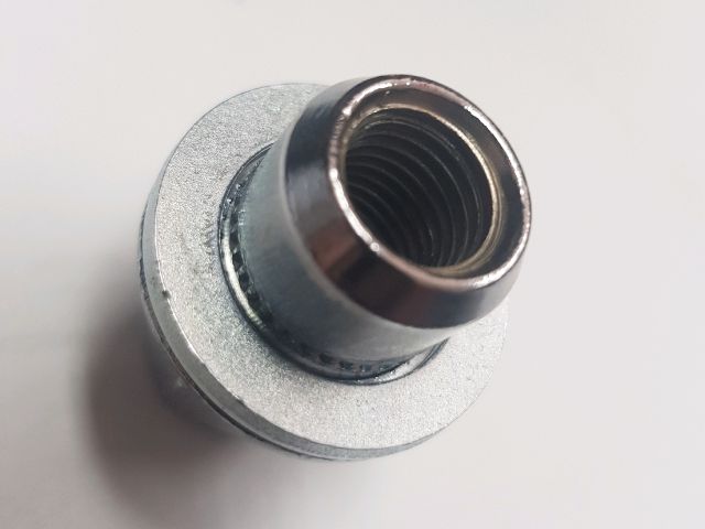 bontott TOYOTA COROLLA Kerék Csavar Szett