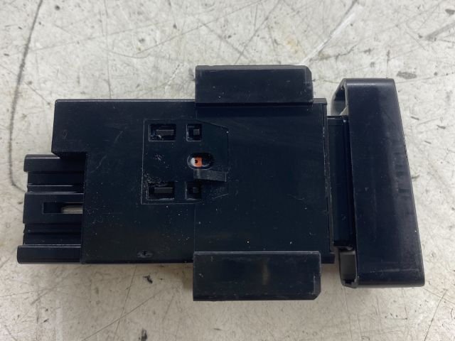 bontott TOYOTA COROLLA Kipörgésgátló Kapcsoló