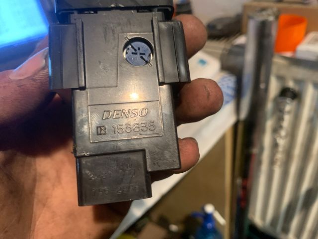 bontott TOYOTA COROLLA Klíma Kapcsoló