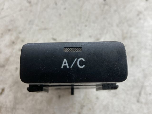 bontott TOYOTA COROLLA Klíma Kapcsoló