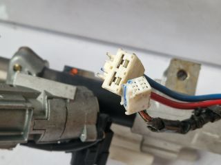 bontott TOYOTA COROLLA Kormányoszlop Kormányzárral