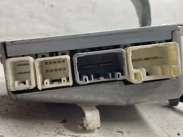 bontott TOYOTA COROLLA Kormányoszlop Vezérlő