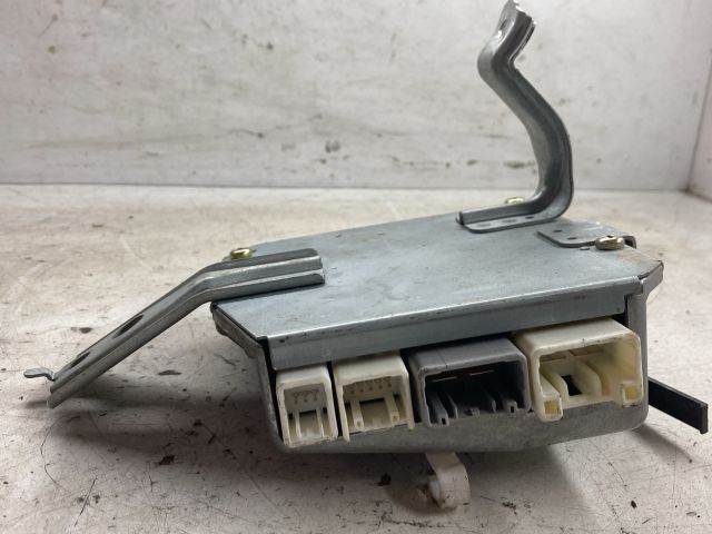 bontott TOYOTA COROLLA Kormányoszlop Vezérlő