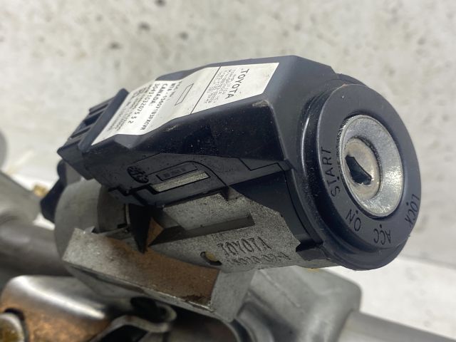 bontott TOYOTA COROLLA Kormányoszlop