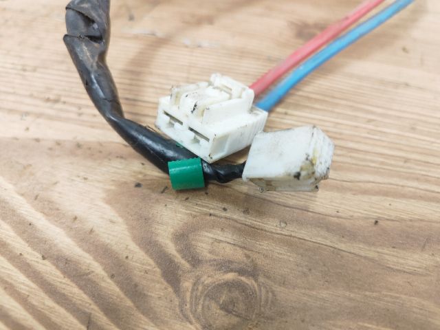 bontott TOYOTA COROLLA Kormányoszlop