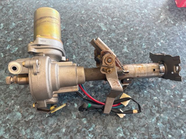 bontott TOYOTA COROLLA Kormányszervó Motor (Elektromos)