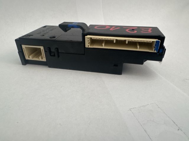 bontott TOYOTA COROLLA Kormányszög Jeladó