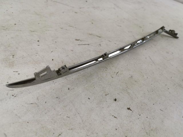 bontott TOYOTA COROLLA Középső Műszerfal Díszléc