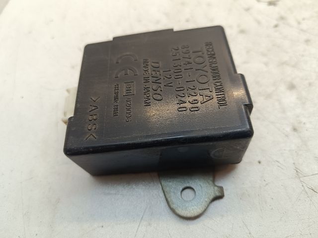 bontott TOYOTA COROLLA Központizár Elektronika