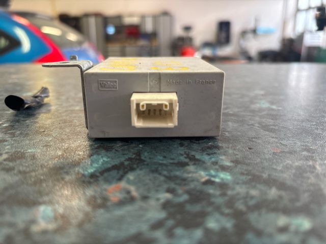 bontott TOYOTA COROLLA Központizár Elektronika