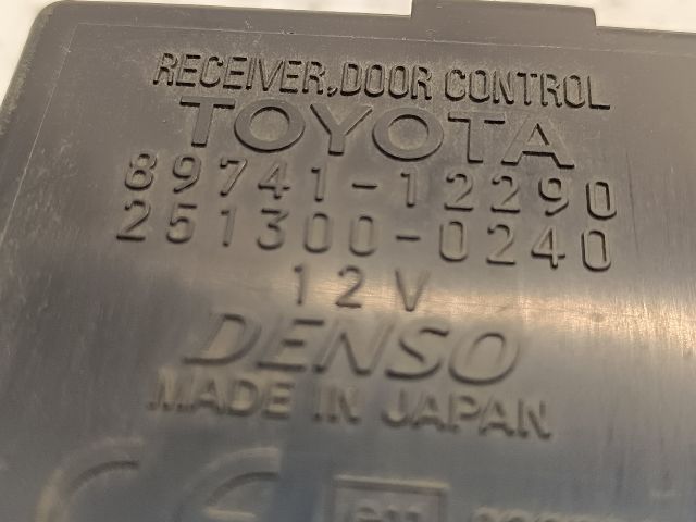 bontott TOYOTA COROLLA Központizár Elektronika