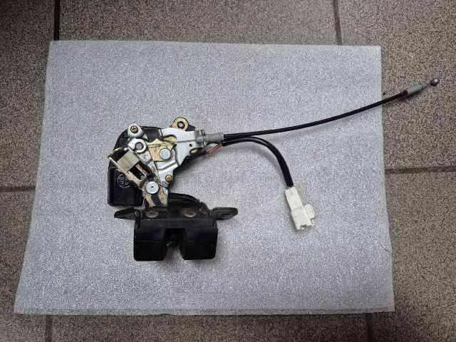 bontott TOYOTA COROLLA Központizár Motor Csomagtérajtó