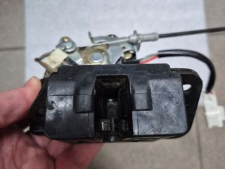 bontott TOYOTA COROLLA Központizár Motor Csomagtérajtó