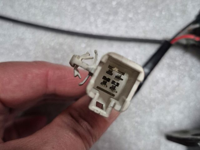 bontott TOYOTA COROLLA Központizár Motor Csomagtérajtó