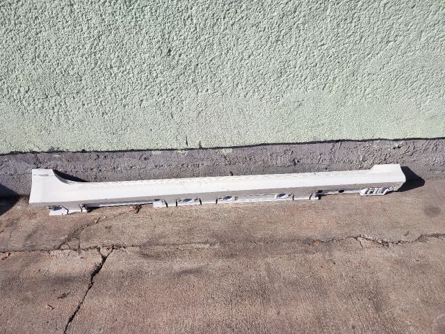 bontott TOYOTA COROLLA Küszöb Burkolat