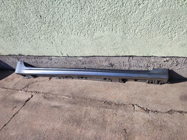 bontott TOYOTA COROLLA Küszöb Burkolat