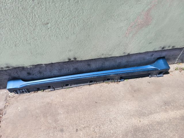 bontott TOYOTA COROLLA Küszöb Burkolat