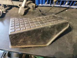 bontott TOYOTA COROLLA Lábtámasz Burkolat