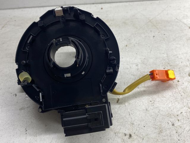 bontott TOYOTA COROLLA Légzsák Átvezető Szalagkábel