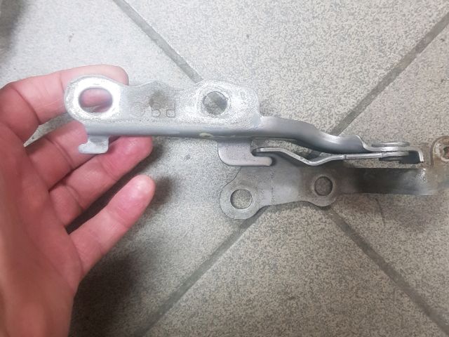 bontott TOYOTA COROLLA Motorháztető Bal Zsanér