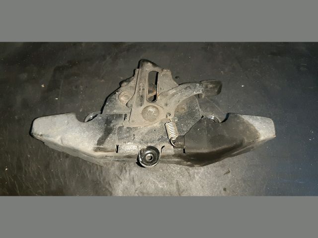 bontott TOYOTA COROLLA Motorháztető Zárszerkezet