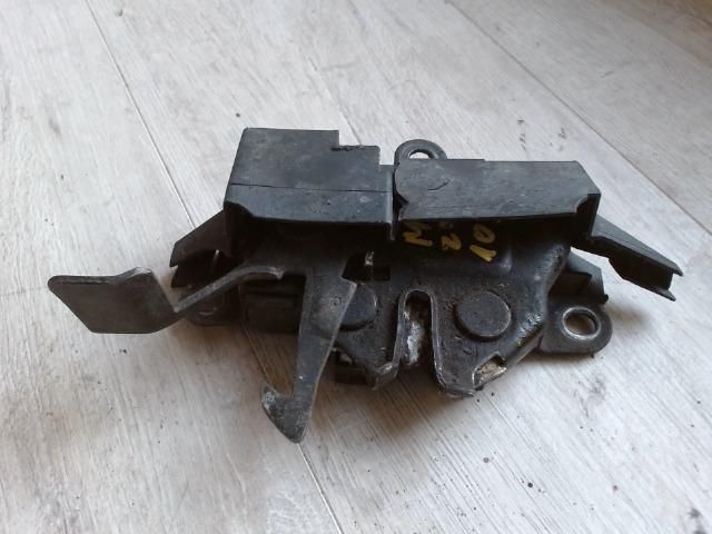 bontott TOYOTA COROLLA Motorháztető Zárszerkezet