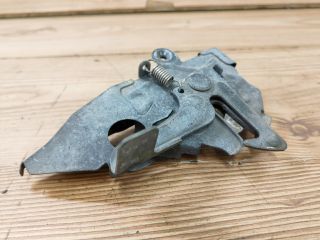 bontott TOYOTA COROLLA Motorháztető Zárszerkezet