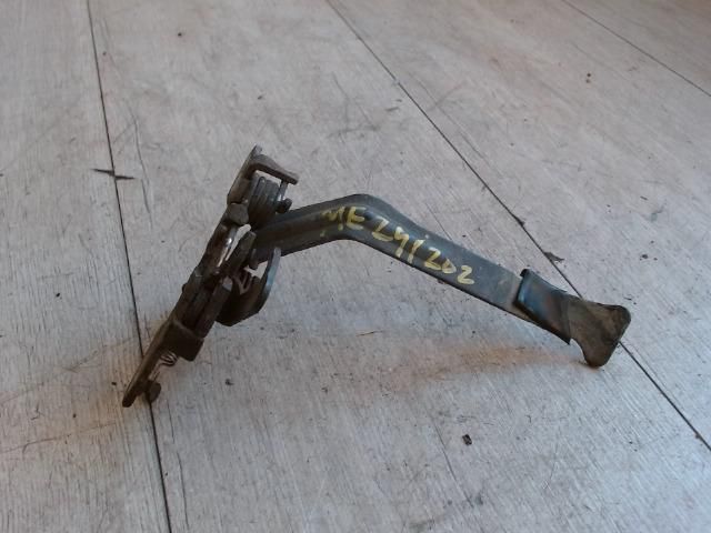 bontott TOYOTA COROLLA Motorháztető Zárszerkezet