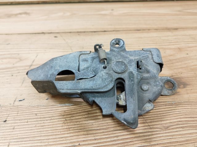 bontott TOYOTA COROLLA Motorháztető Zárszerkezet