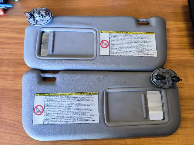 bontott TOYOTA COROLLA Napellenző Pár