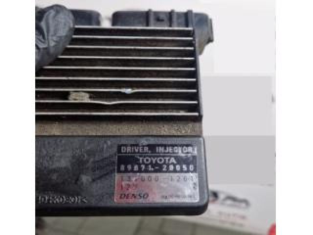 bontott TOYOTA COROLLA Porlasztó Elektronika