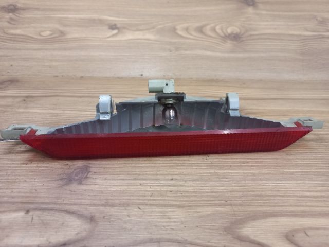 bontott TOYOTA COROLLA Pótféklámpa