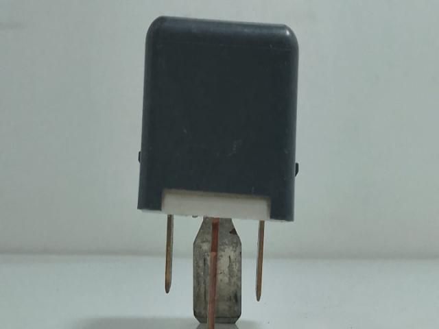 bontott TOYOTA COROLLA Relé