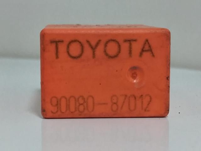 bontott TOYOTA COROLLA Relé