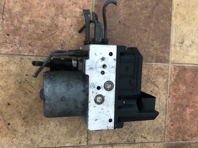 bontott TOYOTA COROLLA VERSO ABS Kocka