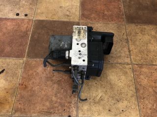 bontott TOYOTA COROLLA VERSO ABS Kocka