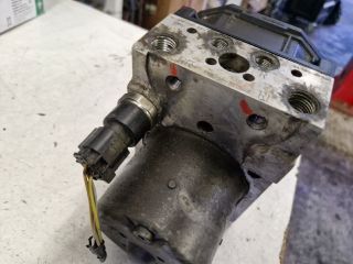 bontott TOYOTA COROLLA VERSO ABS Kocka