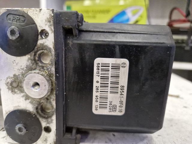 bontott TOYOTA COROLLA VERSO ABS Kocka