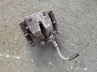 bontott TOYOTA COROLLA VERSO Bal hátsó Féknyereg Munkahengerrel