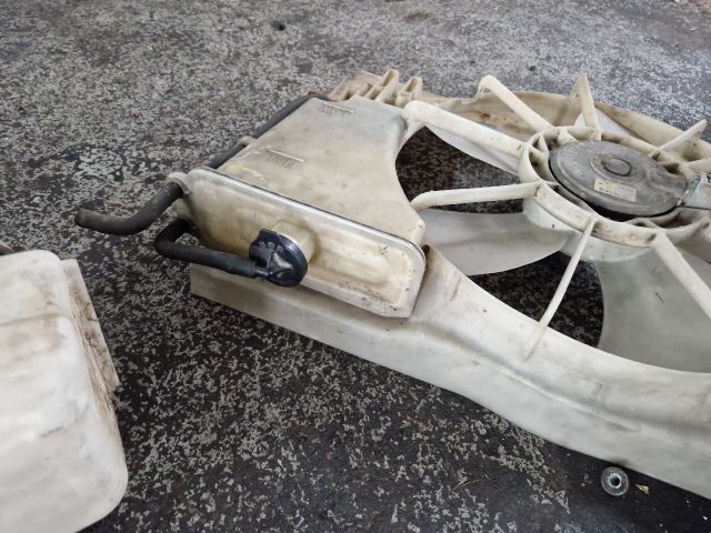 bontott TOYOTA COROLLA VERSO Hűtőventilátor