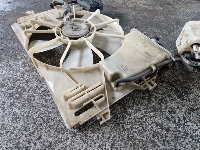 bontott TOYOTA COROLLA VERSO Hűtőventilátor