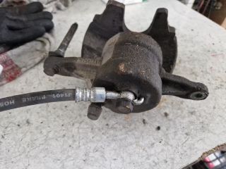 bontott TOYOTA COROLLA VERSO Jobb első Féknyereg Munkahengerrel