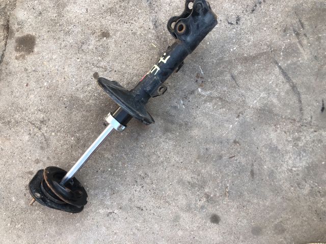 bontott TOYOTA COROLLA VERSO Jobb első Lengéscsillapító