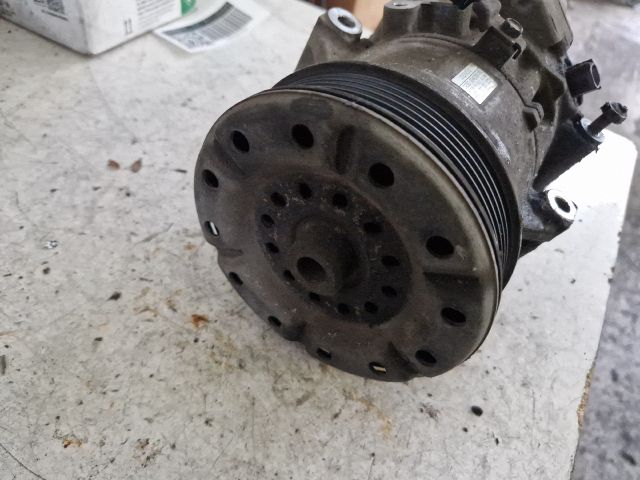 bontott TOYOTA COROLLA VERSO Klímakompresszor