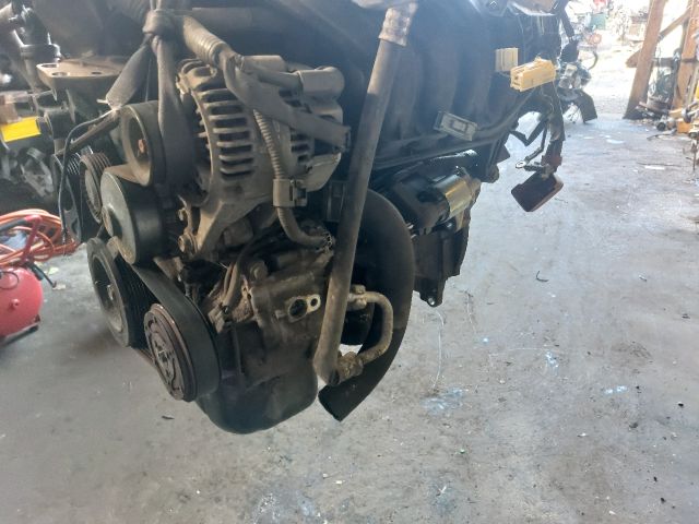 bontott TOYOTA COROLLA VERSO Komplett Motor (Segédberendezésekkel)