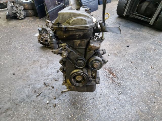 bontott TOYOTA COROLLA VERSO Motor (Fűzött blokk hengerfejjel)