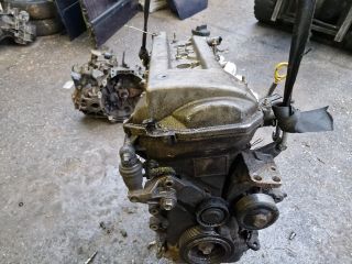 bontott TOYOTA COROLLA VERSO Motor (Fűzött blokk hengerfejjel)