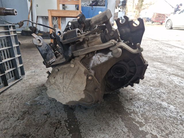 bontott TOYOTA COROLLA VERSO Váltó (Mechanikus)